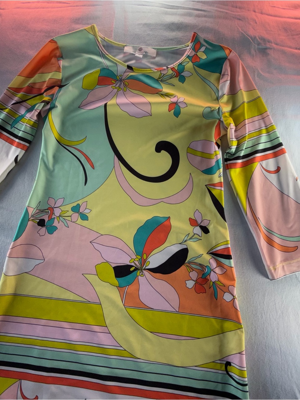 Dress - Picture 6 of 11